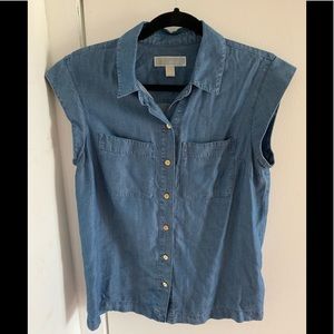 Shortsleeved button down blue denim shirt